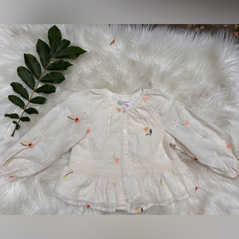Zara Cream Kids Blouse with Floral Accents size 5T